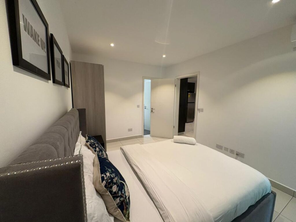 1-Bedroom Apartment at Royal Luxury at The Lennox — Serviced Apartments in Airport Residential, Accra