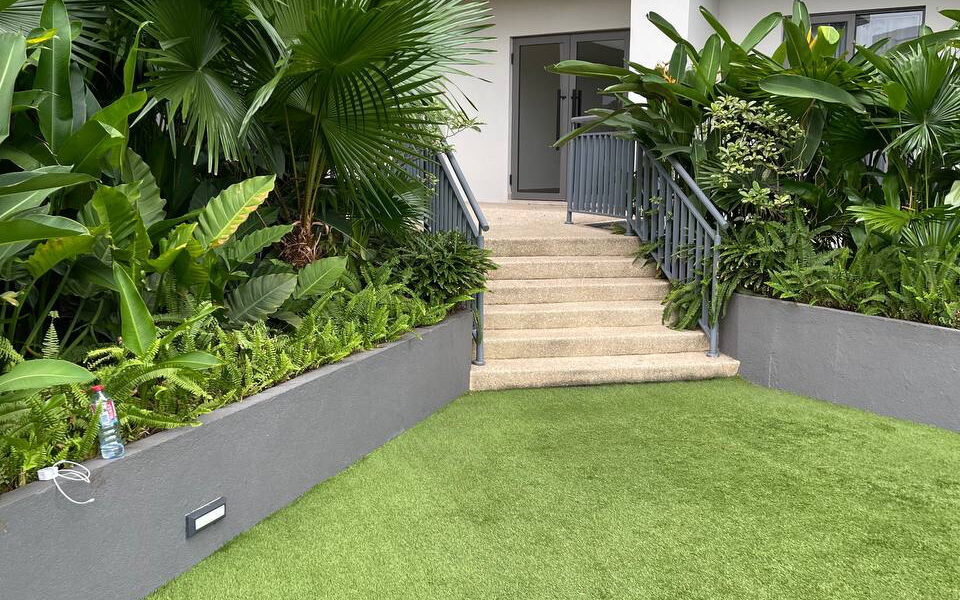 The Loxwood House — East Legon —